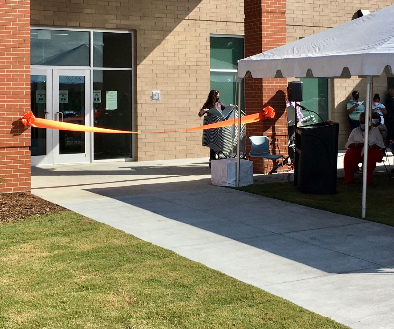 Photo of crowd at Bonnie B. Davis Environment and Agricultural Center