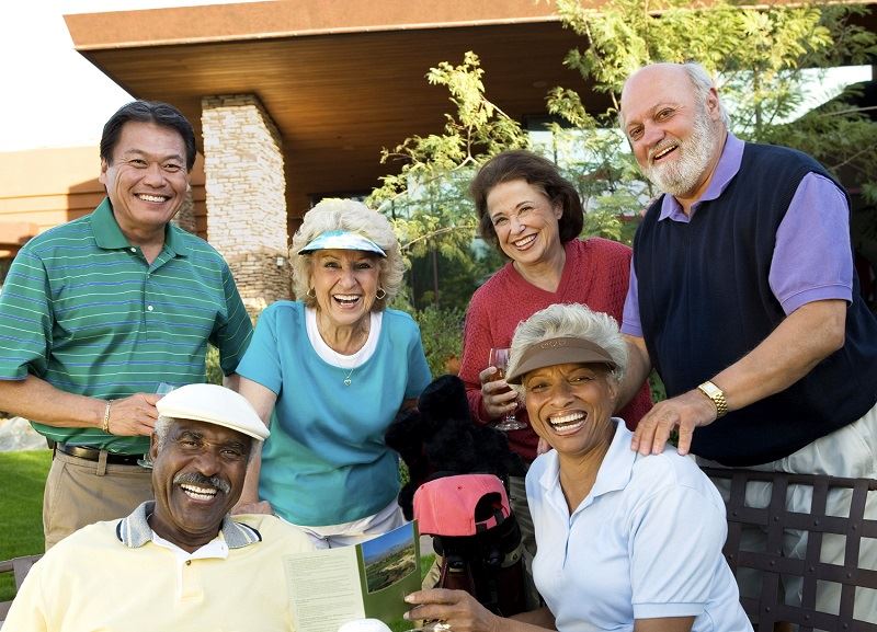 GROUP SENIORS DIVERSE-cropped