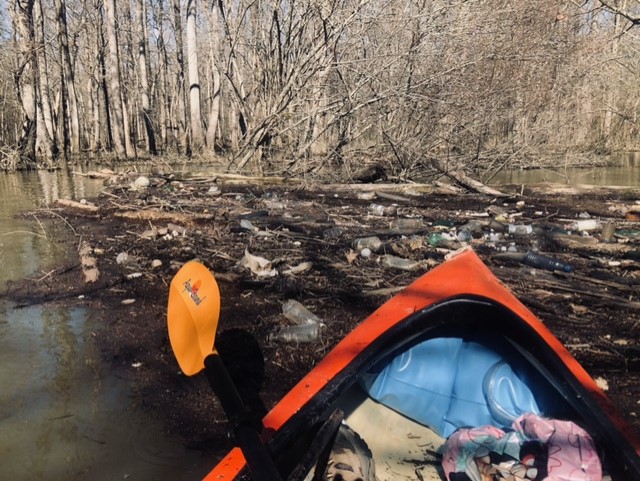 Litter cleanup on the water