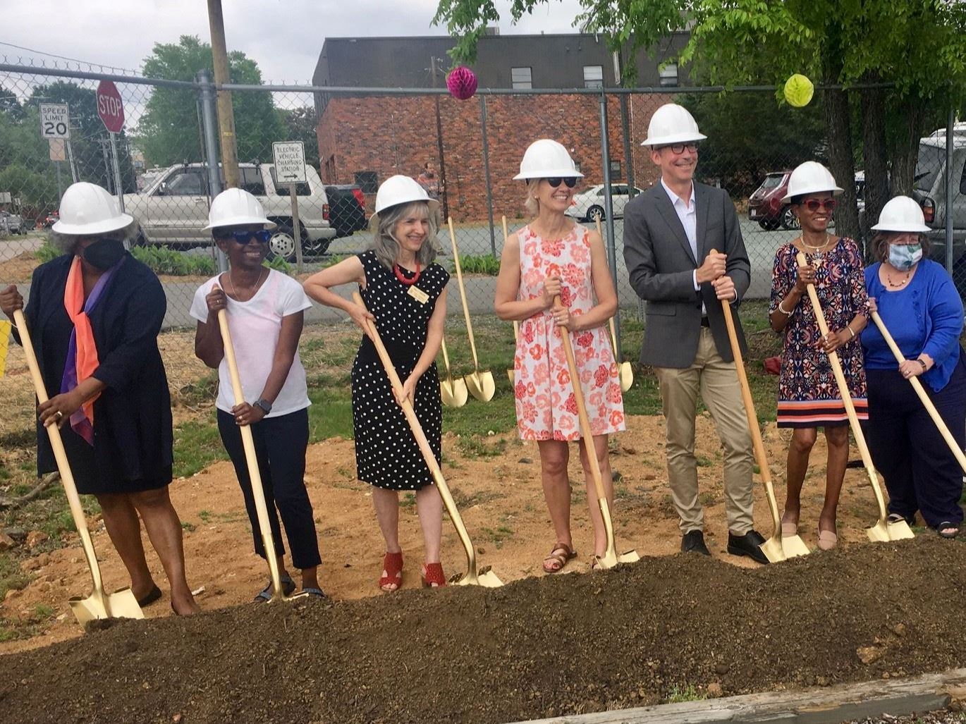 Commissioners break ground at site of Southern Branch library