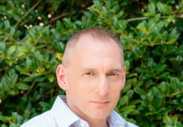 Photo of Robert Reynolds