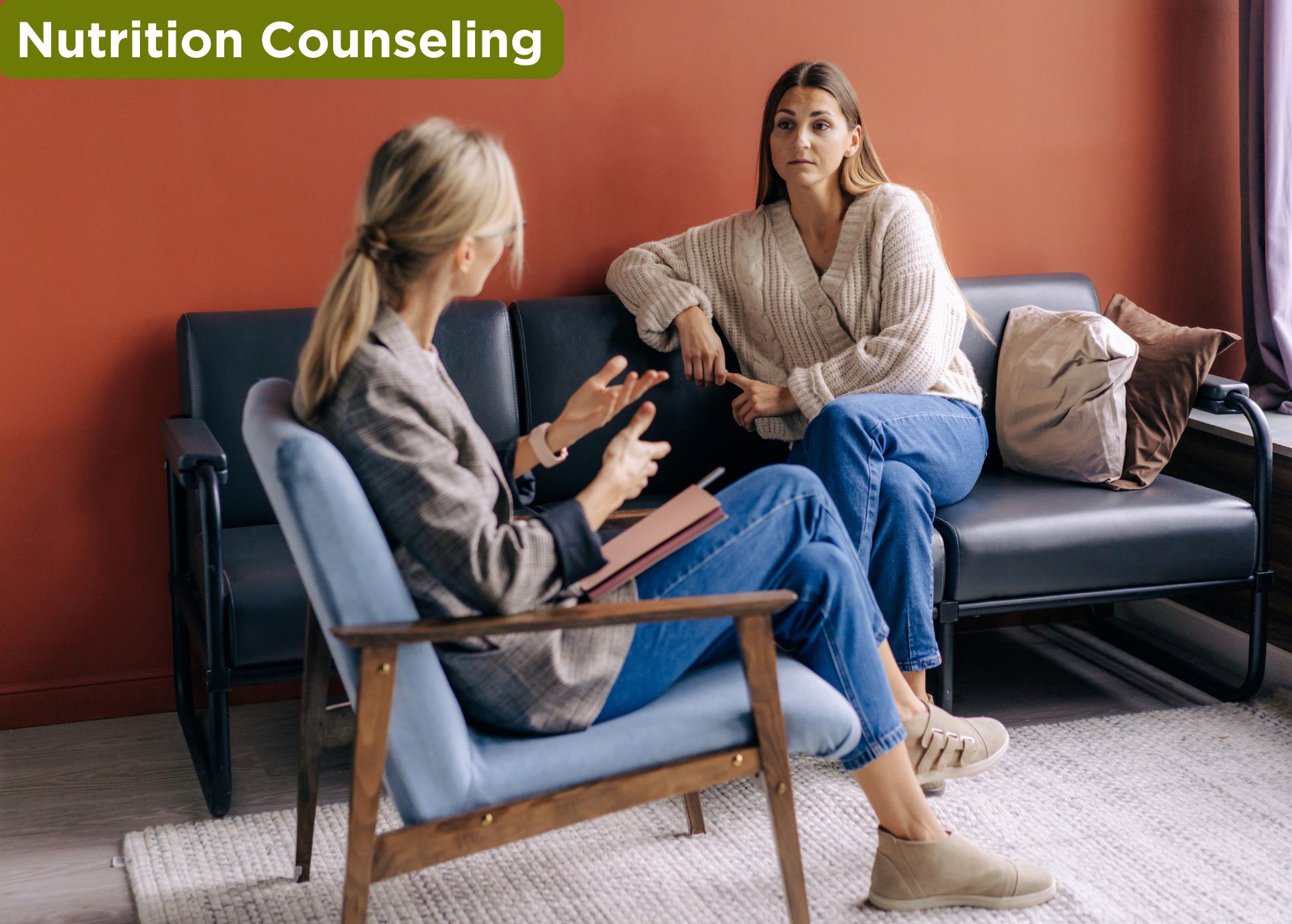 Dietitian talking with a client about healthy foods.